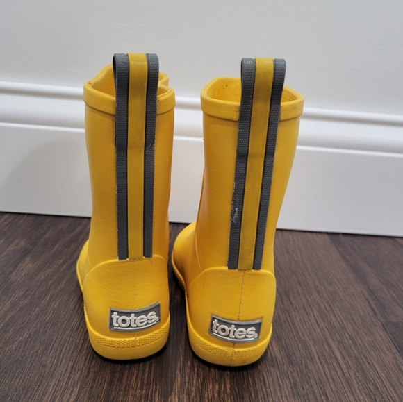 Totes Kids Everywear Charley Tall Rain Boot - Picture 4 of 11